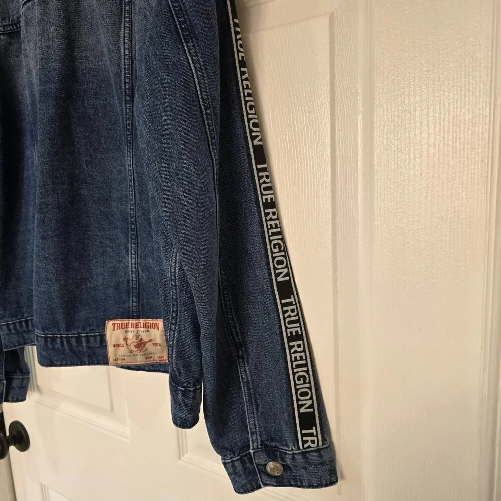 True Religion Men's Logo‎ Taping Denim SN Jacket Tide Wash Color Size Large NWT